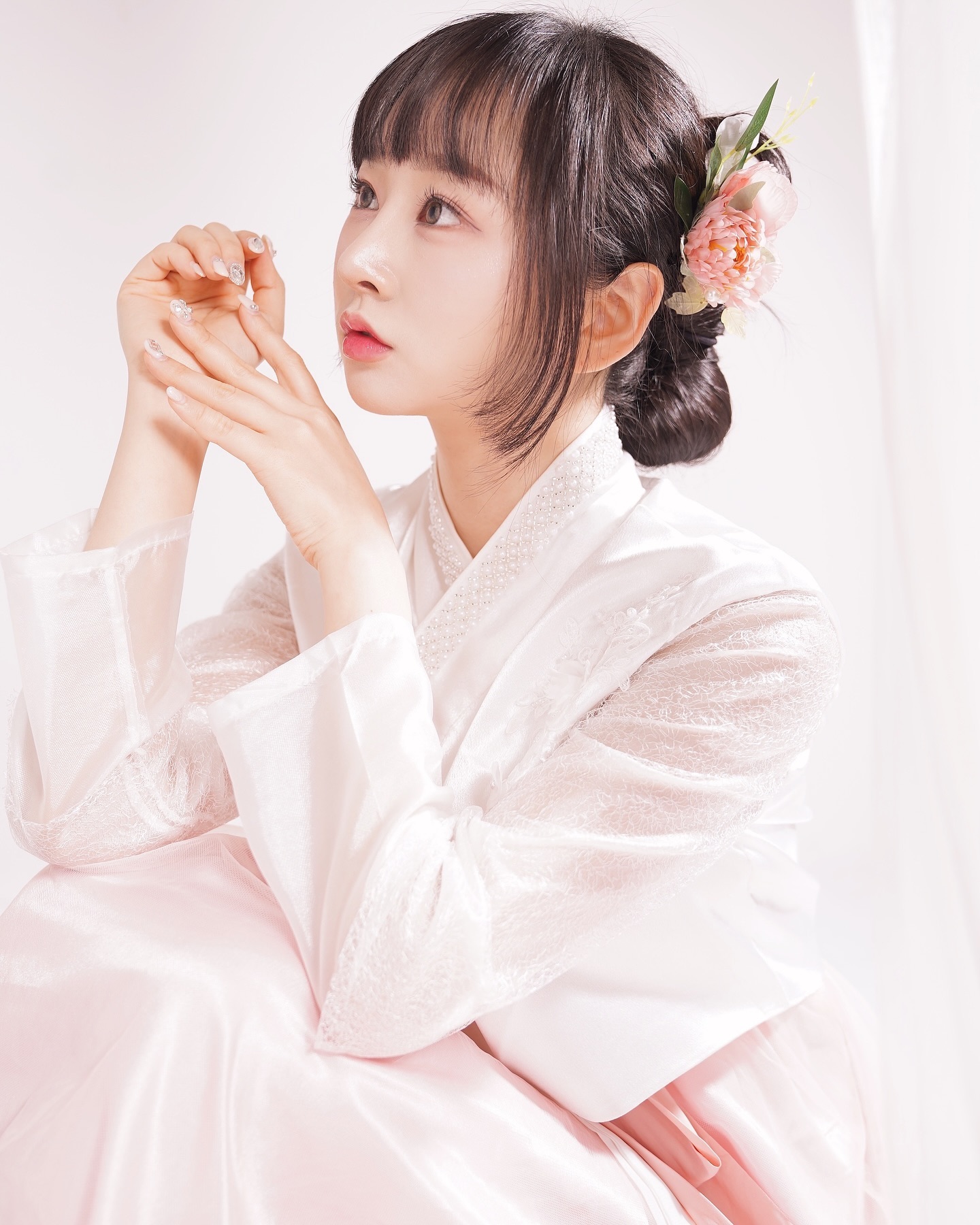🌸🌸🌸🌸🌸
프로필 한동안 안바꿔야지 •̀ᴗ•́ 헤헤 
드디어~ 기다리던 해가 이쁘게 뜬 날씨에요!! 
언능 더 따듯해져서 롯데월드 가고싶당 🎡🎈👧🏻
여의도 한강보면서 피크닉도 가고싶구.. 🥺🌸🧺🥪🍾
.
따둣해져라 ~~ 🧚🏻‍♀️🧚🏻🧚🏻‍♂️🪄✨
.
#프로필촬영 #모델 #패션 #패션소통