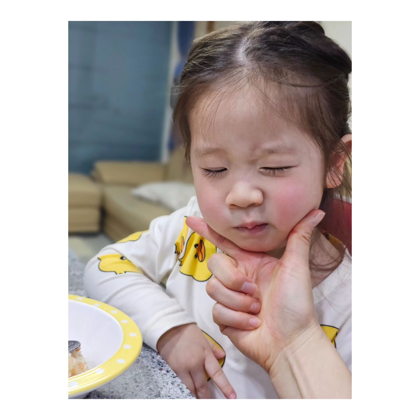 우리집 3호♥︎

#지우일상
⠀⁣
♡+⁣1033

촌년 볼따구♥︎
무슨일이냐구~~~~~~

발그레한게  귀엽자나♥︎
⠀⁣
⠀⁣
⠀⁣
⠀⁣
⠀⁣
•͈ᴗ•͈⁣
⠀⁣

#3살딸
#지우스타그램

#집으로컴백
#볼따구짱귀
#발그레한게☺️
#촌년볼따구되었네

♥︎