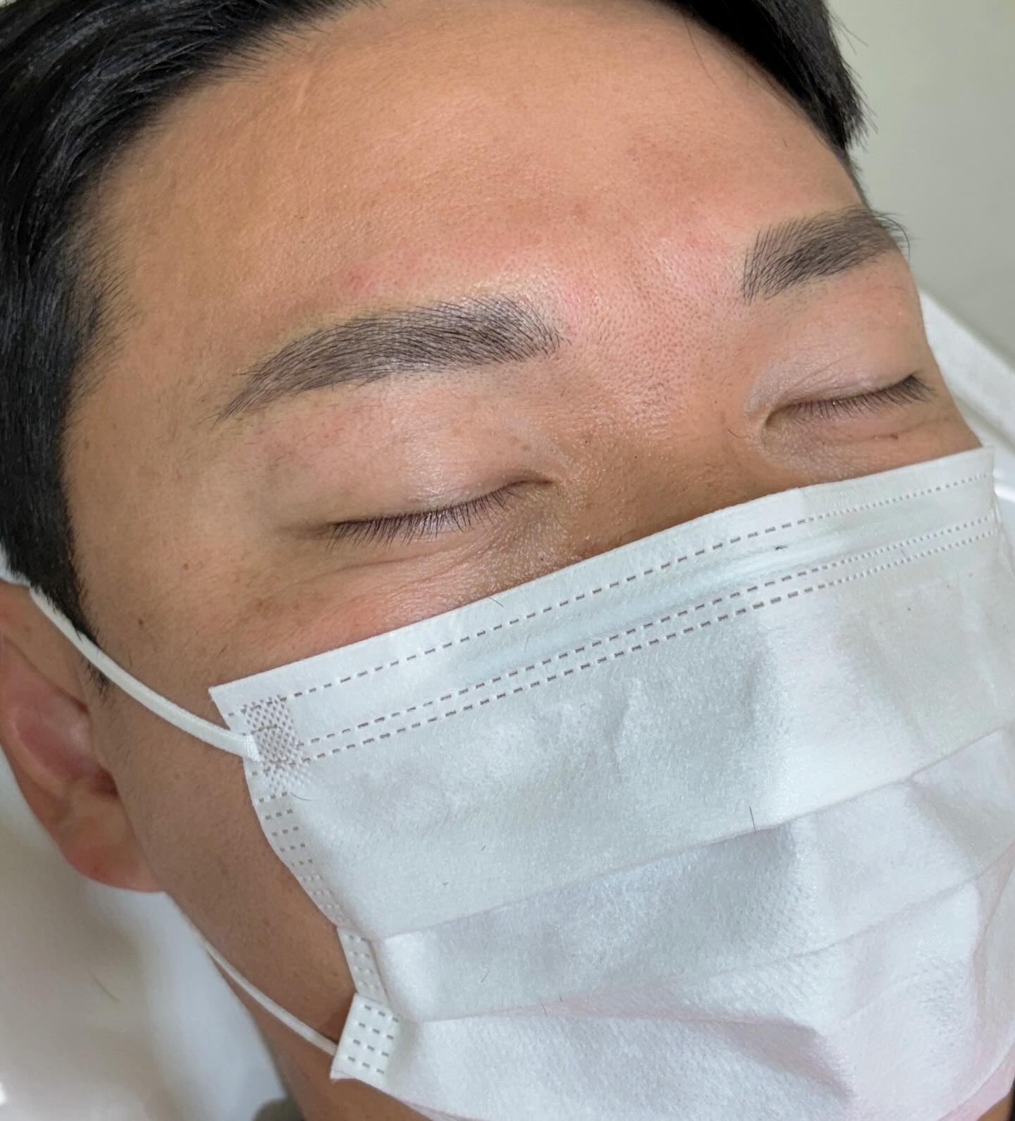 뒷장 𝐛𝐞𝐟𝐨𝐫𝐞 

#남자자연눈썹 #천안리즈샵 

전체적으로 연한 눈썹이여서 
자연스럽게 숱이 많이 보이고싶다고 하셨어요 :)

깔끔하고 남성적인 디자인으로 
촘촘촘 자연결을 채워드리니 
한층 깔끔해보이고 또렷해지셨네요 🤍🔥
✔️예약문의✔️
joheejinn 프로필링크 카카오채널클릭 
.
.
.
.
.
.
#천안눈썹문신 #천안눈썹문신잘하는곳 #천안남자눈썹 #천안남자눈썹문신잘하는곳 #천안자연눈썹 #불당동눈썹문신 #불당동눈썹문신잘하는곳 #신불당눈썹문신 #아산눈썹문신 #아산눈썹문신잘하는곳 #천안왁싱 #천안토탈샵