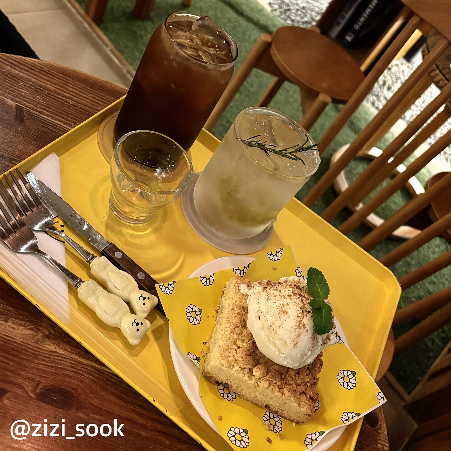 바나나 크럼블🍌
#유얼스 #신불당카페