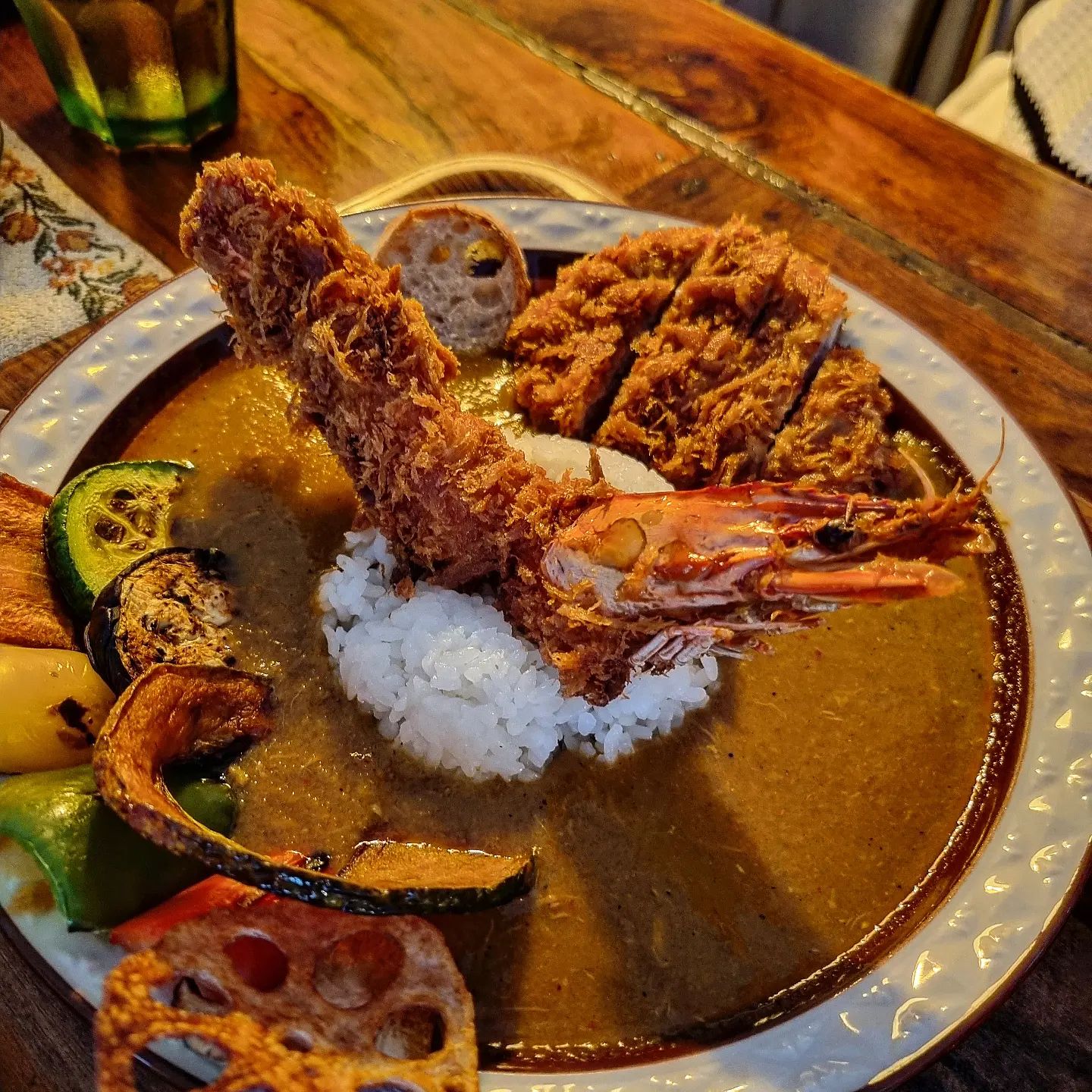 구구식탁
 
냉우동 나오는날 재도전😤
가야식이라던 카레 산뜻하고 맛나당😋😋

.
.
.
.
.

#구구식탁 #냉우동없어 #카레 #가야식카레 #전포맛집 #부산맛집 #전포