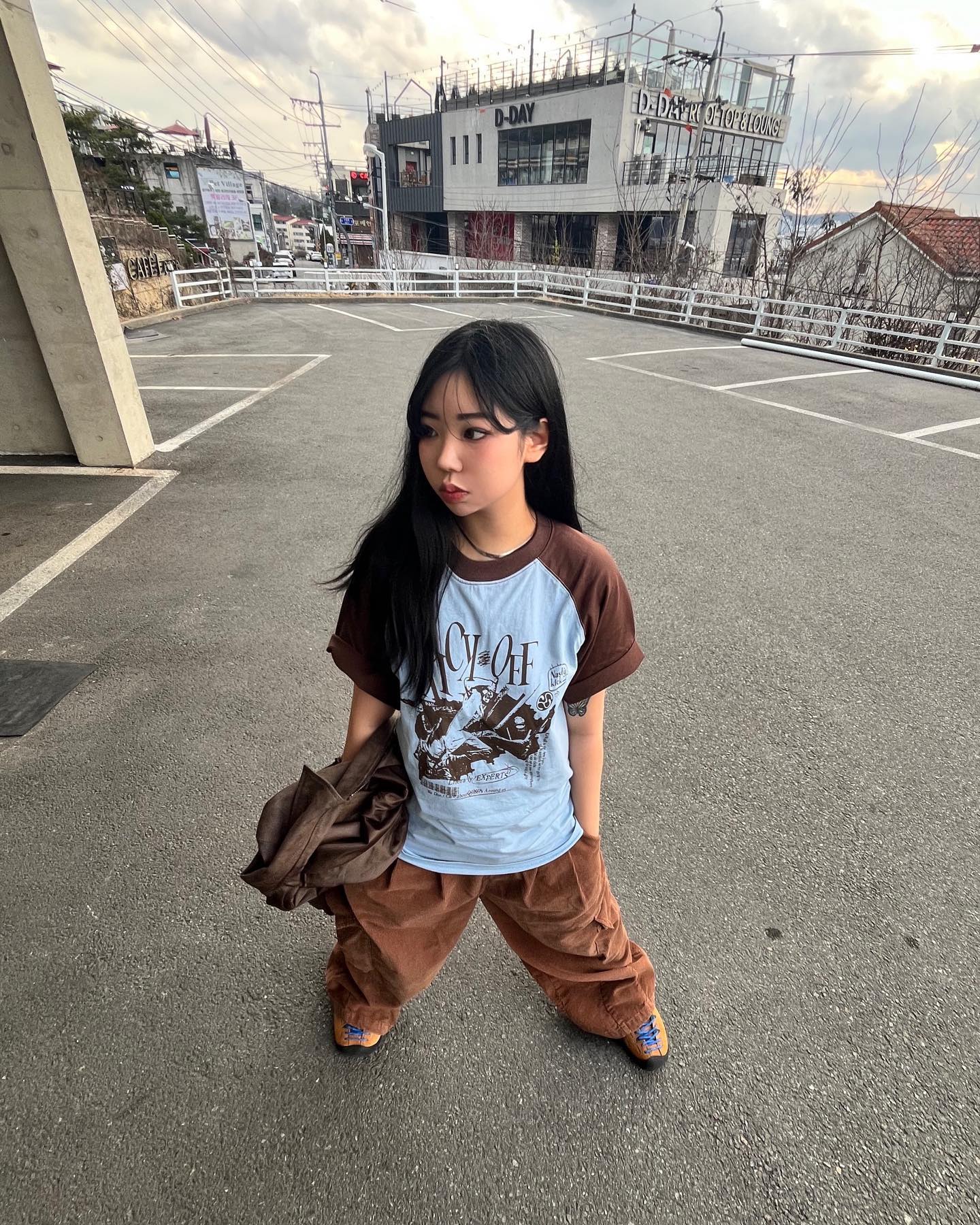 nastykick_kr 
이제 여름인가봐 
.
.
.
#네스티킥 #NASTYKICK #캐트릿 #스트릿패션 #볼캡코디 #볼캡추천 #NSTK #데일리룩 #오오티디 #남자코디 #여자코디 #스트릿룩 #코디 #캐트릿 #스트릿 #스트릿코디 #무신사 #무신사스냅 #스냅촬영 #무신사스탠다드 #룩북 #패션코디 #빈티지 #빈티지맛집#스트릿맛집 #instagood #follow4followback #like4follow