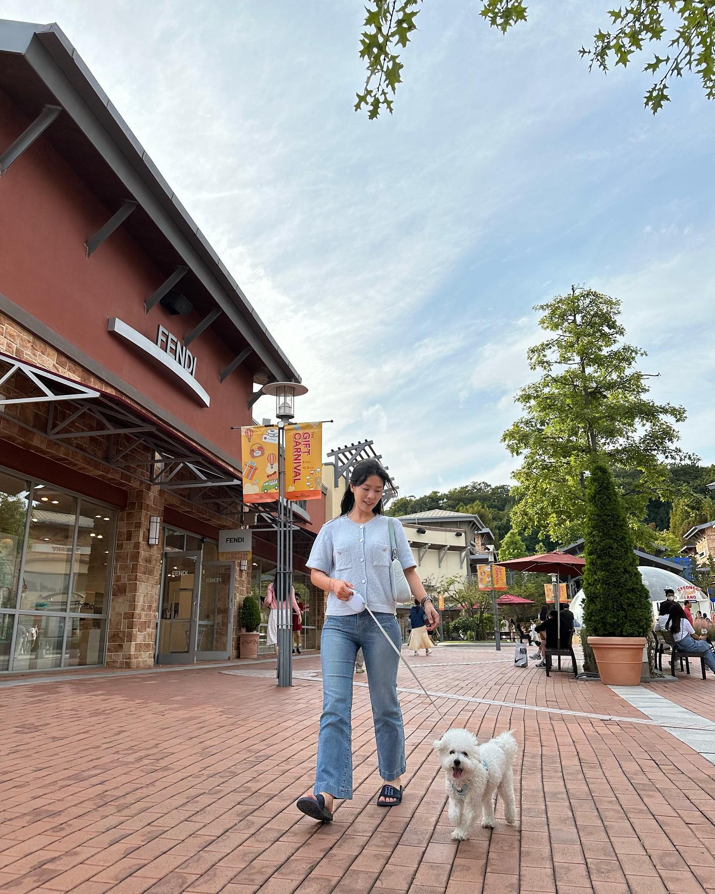 언니랑 연휴시작 쥬아🩵🩵 햅삐하게 보내자🐾🐾

#여주아울렛 #여주프리미엄아울렛