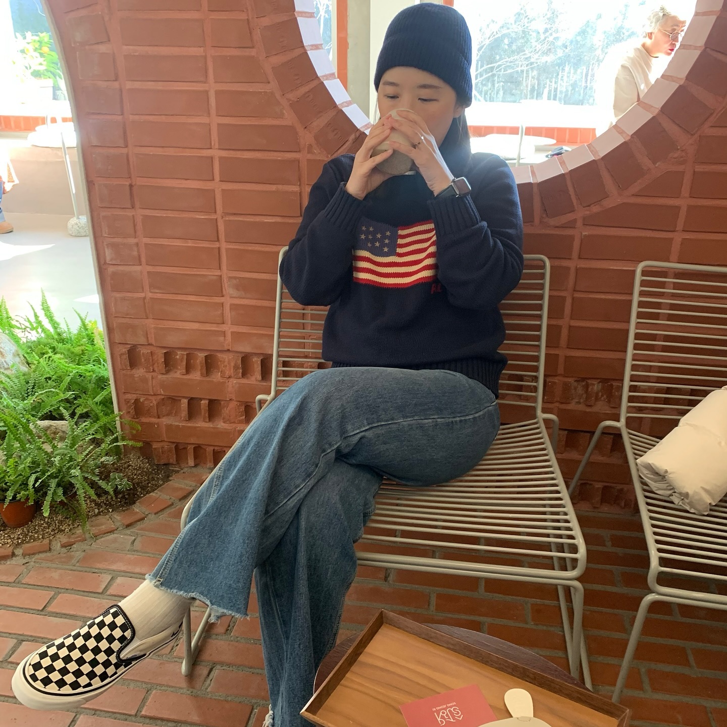 *
아춥. 따듯한 커피 먹어야 할 때