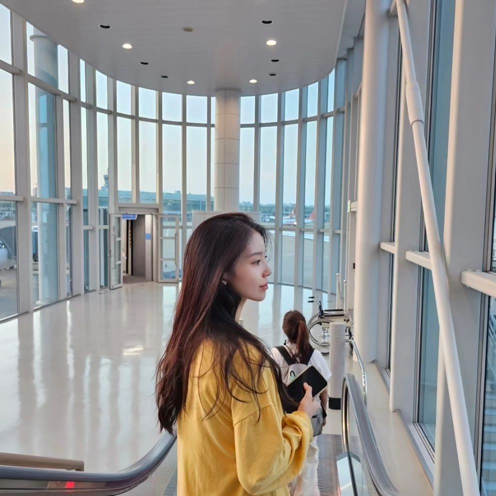 다 모르겠고 떠나고싶어 💭💬✈️ 

#집 #회사 #막내의삶 #🫠