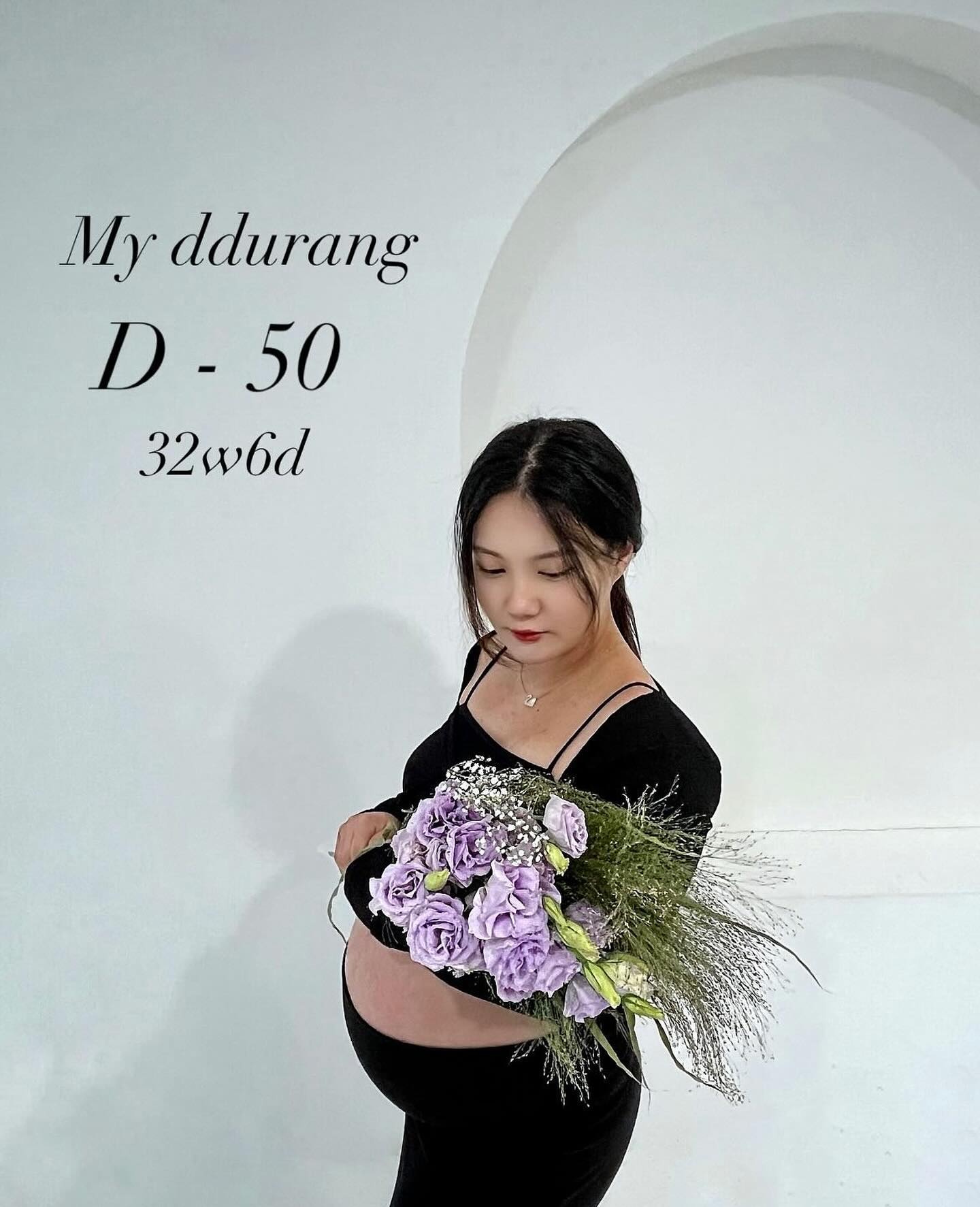 D-50💜
내 인생 마지막(?) D라인 남기기
직접 꽃시장가서 고른 꽃으로 손수 부케만들어서 남기기
남은 50일동안 더 꾸준히 많이 이 순간 남기기
#셀프만삭사진
#32w6d