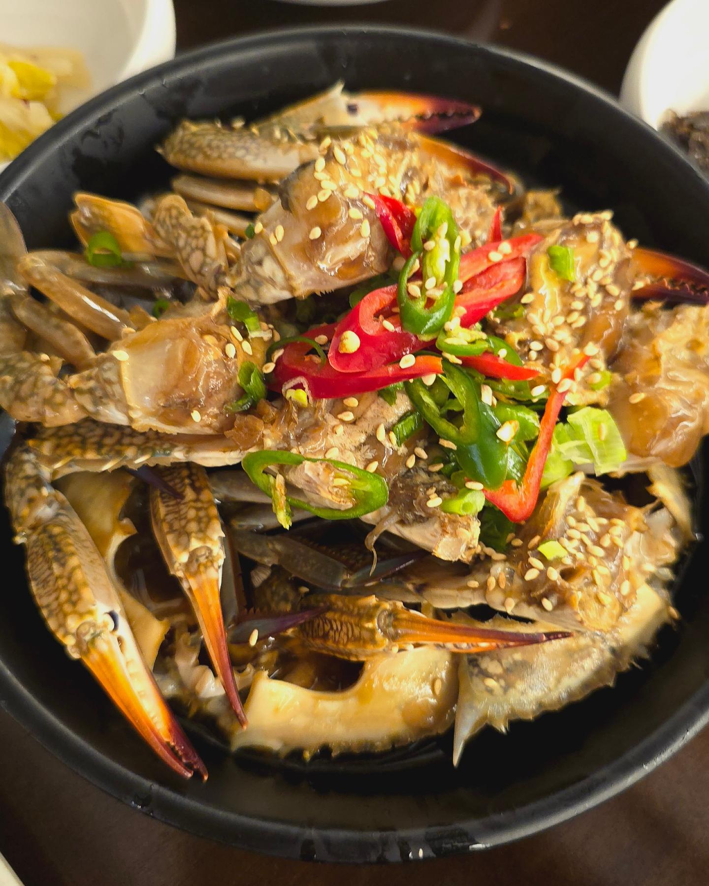 #오늘우리점심메뉴 #간장게장🦀 #양념게장🦀 #꽃게탕🦀 #누가누가맛있게🦀😋 #잘먹었습니다 #평해옥 #평해옥반상 #종로나들이 #맛스타그램 #데일리먹방 #먹방기록 #먹방꿈나무 #먹방배틀 #삼시세끼 #근근히한끼떼우기