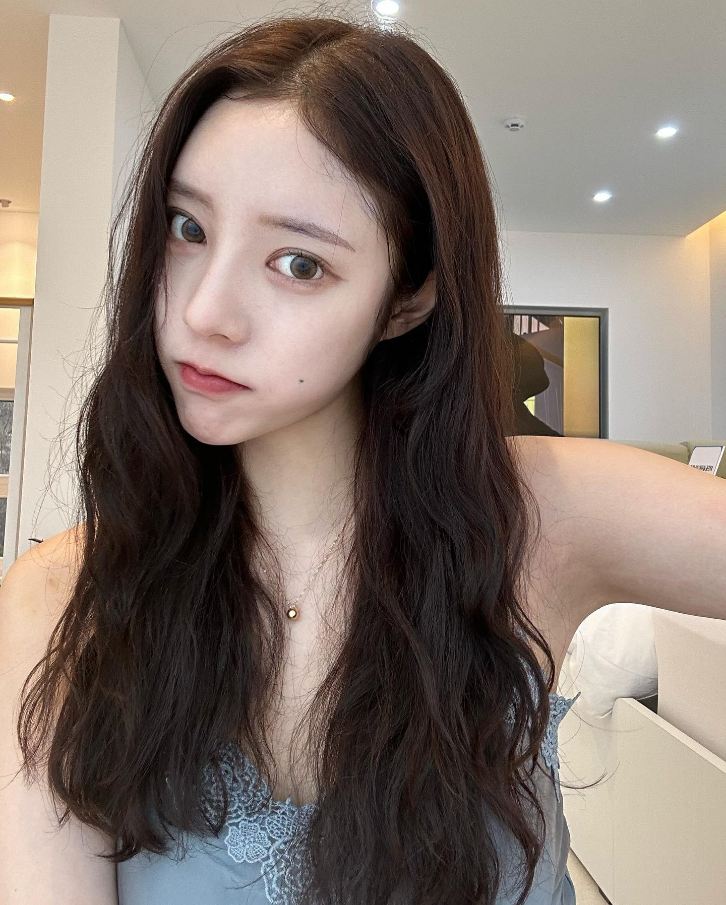 비가 와서 머리가 뽀글뽀글😳