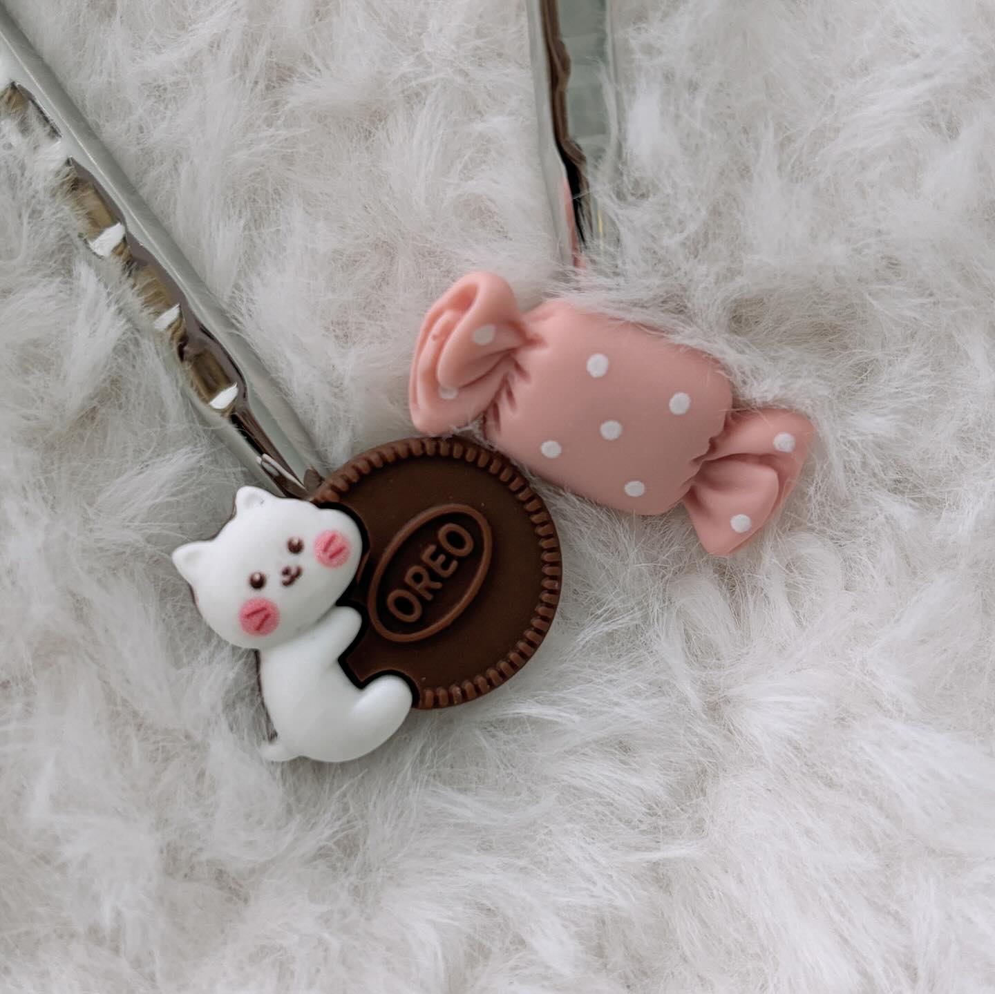 🐈🍪

여러분 ~~~ !
엄청엄청 귀여운 바늘마개 구경하고 가세요 🎀

안그래도 바늘마개 열심히 찾고 있었는데
마침 레몬밤쌤께서 제작하신다고 하더라구요 >< ♡ 

문어발킹인 저한테 딱이라 4세트나 데려왔습니다! 
다른 예쁜 디자인들도 많으니 문의는 레몬밤쌤에게로🌿
knit_lemonbalm