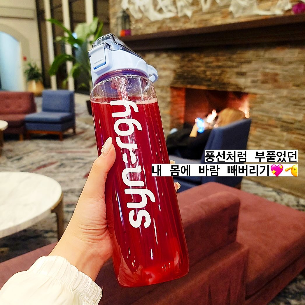 풍선처럼 부풀었던 내몸에
바람 빼버리기🫡🙌🏻💖
.
여행 가서 진~~~~짜 많이
먹었는데 살이 하나도 찌지 
않았다는게 신기방기🙌🏻💖
.
몸무게가 그대로🙌🏻
너의 매력은 어디까지니💕