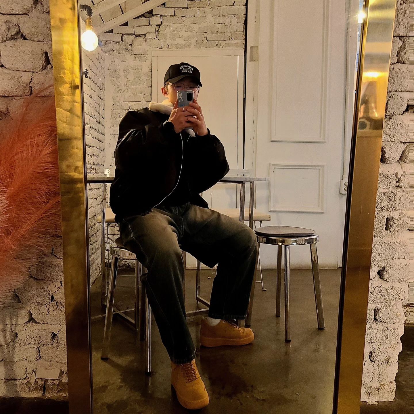 😶‍🌫️
.
.
.
.
.
.
#ysbin_318 #02 #ootd #daily #daliylook #좋아요 #좋아요반사 #좋반 #선팔하면맞팔 #likesforlike #followforfollowback #follow4like