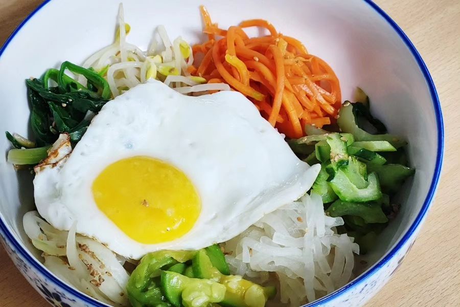 #편식쟁이 작꼬를 위한
야채가득 #비빔밥 
#아이식단 
#방학식단 

왜 비빔밥 #김밥 아니면
야채를 안 먹는거뉘

#식단그램 
#엄마그램 
#비빔밥그램 
#아들그램