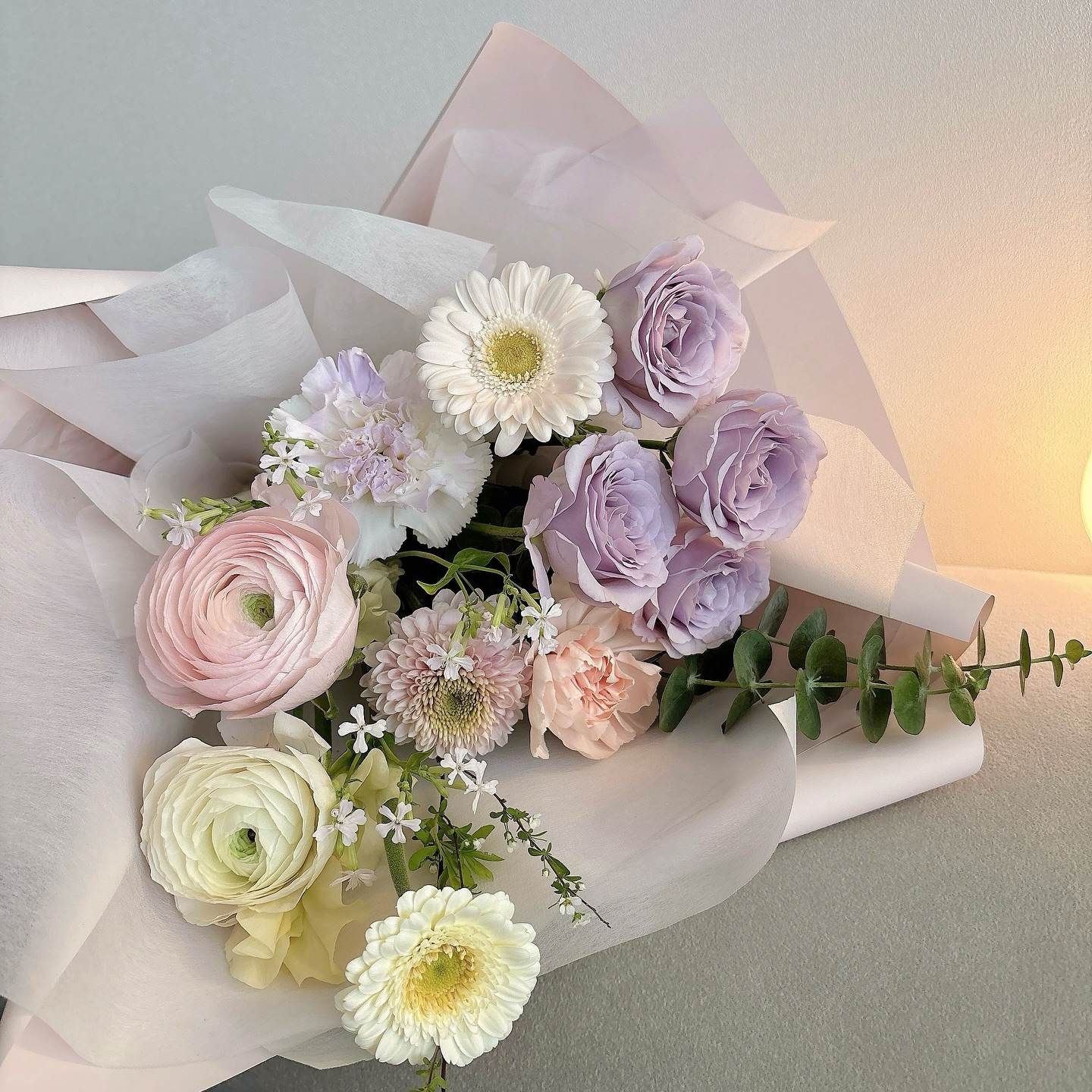 ഒ⠀옵바가 사준 꽃 예쁘다앙 (*,,•ᴗ•,,)ꔛ‬ꕤ

⠀
#💐