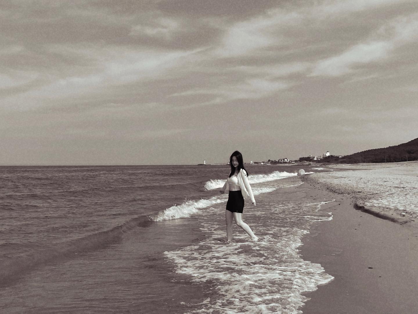 바다는 시원하고 모래는 따뜻했던🖤