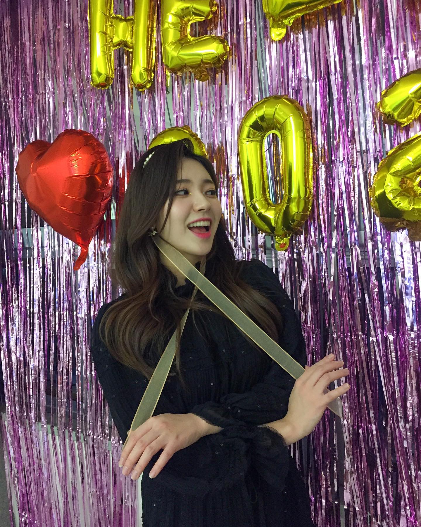 짠 ‎•ܫ• ꯁ -!
이때도 사진 민설작가🖤
1년 전의 나 뭔가 되게 어리넹