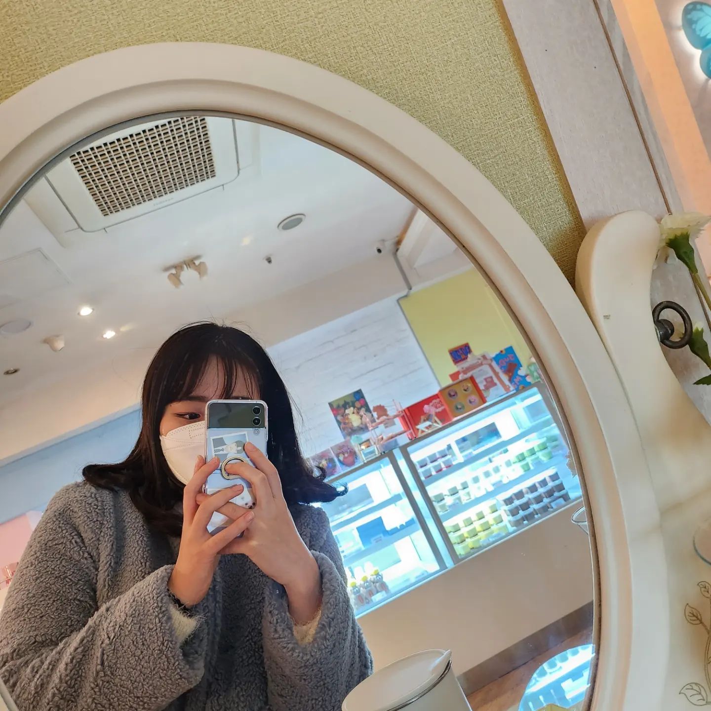 2022년도 첫눈은 쭈랑봤다(❁´▽`❁)
다음에도 맛있는거 먹으러 가쟈~~

#인스타 #instadaily #instagood #데일리 #부산 #좋아요 #좋아요반사 #첫줄좋반 #반사 #좋테 #좋반 #좋반댓 #첫줄반사 #like4likes #셀스타그램 #선팔하면맞팔 #맞팔 #선팔 #팔로워미 #오오티디 #ootd #순천 #순천여행 #광주 #광주여행 #첫눈 #첫눈❄️ #ojh_cje🔒