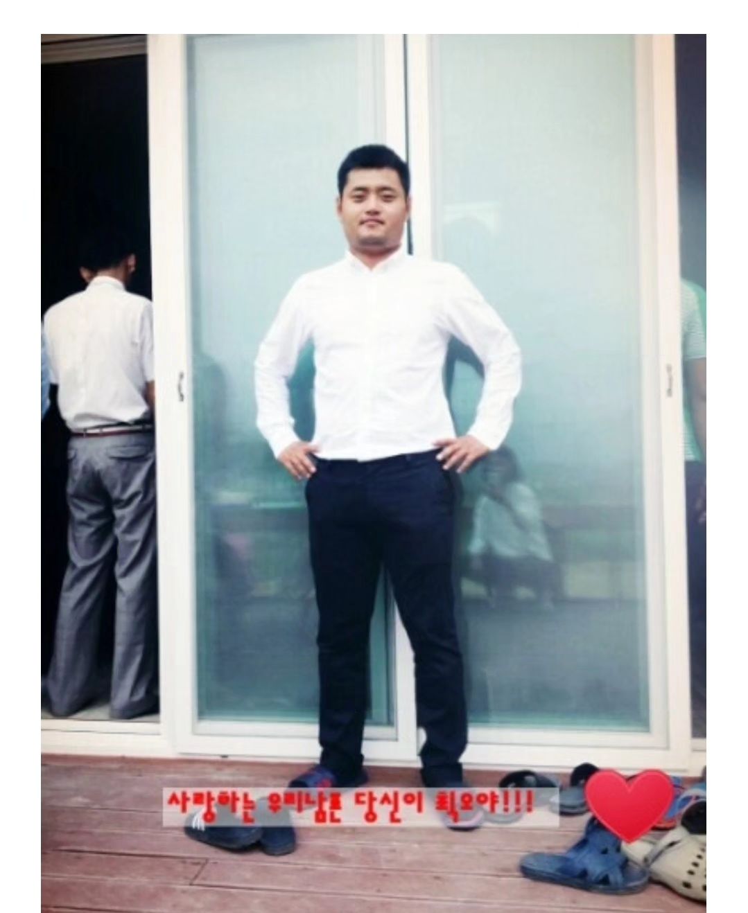 사랑하는 우리곰돌이🐻
7월30일-8월 11일까지 하계 훈련

태영이가 어린이집 가고 아프고 태우도 자꾸 아프고
오랜만에 힘들다고 징징 거렸는데
가만히 서있어도 땀나는 날씨에
밖에서 일할 곰돌이 생각하니 너무 미안해지네😭😭

선수에서 대표로 감독에서 코치로
축구를 너무 좋아해서 아이들 가르치는걸 너무 좋아해서
자기 위치에서 열심히 하는 당신 너무 멋져🙆🙆🙆

애들은 내가 책임질테니 곰돌이 하고 싶은거 다해
누나가 있드아 nowon_rfc 🐻🐻🐻
2009년 부터 지금까지 아직도
누나는 꽁깍지가 안벗겨졌나 곰돌이가 제일 멋있다

훈련에서 돌아오면 에어콘 빵빵하게 틀고
맛있는거 한상 차려줄께 아프지말고 잘다녀와!!!