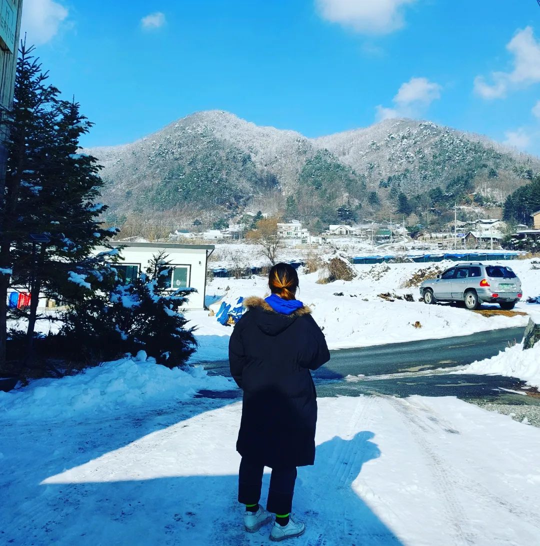 경치 구경중~~

#홍천 #경치좋은곳 #주변감상중 #02년생 #22살 #추억한장 #뷰맛집 #인플루언서 

주변 경치 감상중~~🏞