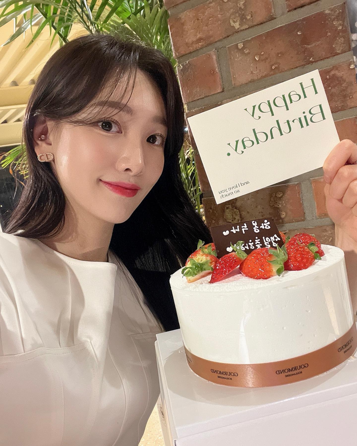 올해도 행복한 승현데이를 만들어주심😖
고마워용🖤🖤
#hbd