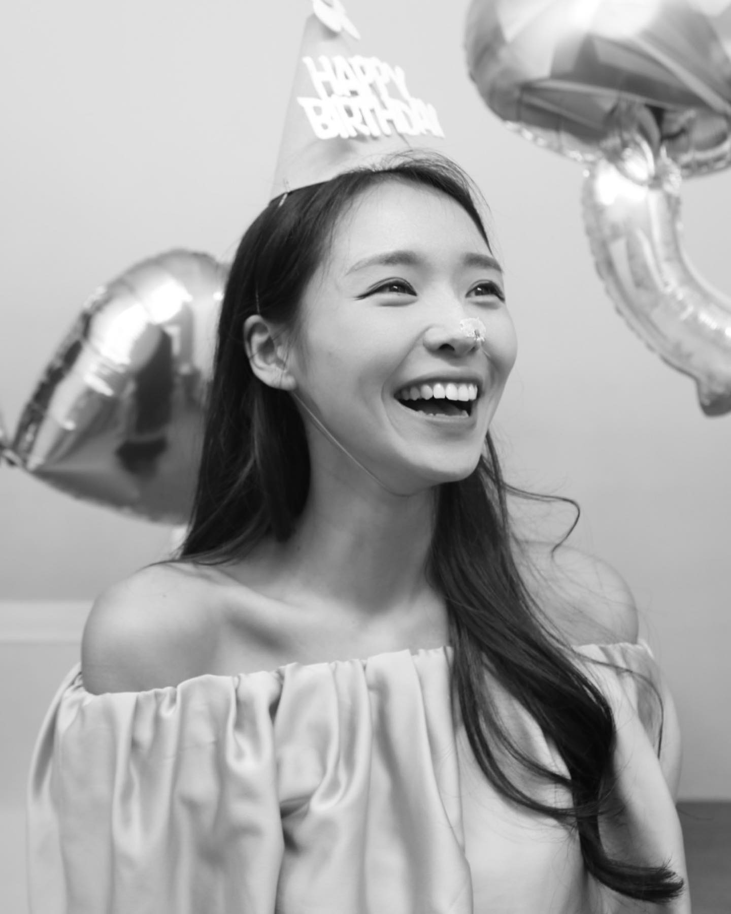 My B-day 10.25🤍🖤
사실 생일엔 항상 조용히 보내는 편이였는데, 
이번 생일은 한달 내내 요란스러운 축하받은 것 같아요 
행복한 쿼카밍지는 앞으로도 행복만 찾아다니며 행복을 나눠드리겠습미다 
제 생일을 축하해주셔서 감사해요🫶🏻
#birthdaygirl
#hbdtome🎉