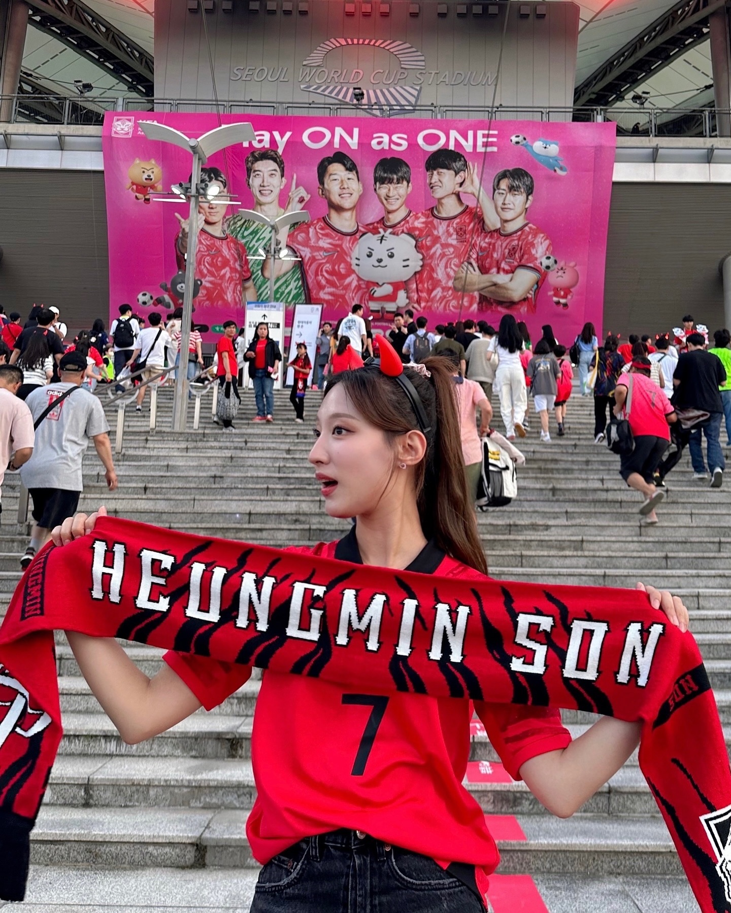 여기가 상암인지 워터밤인지 모를정도로 
열기 가득했던 중국전에 승리요정 +1🇰🇷❤️
8월에도 쏘니 꼭 만나길 기원하며,,,🥺
#서울월드컵경기장 #중국전