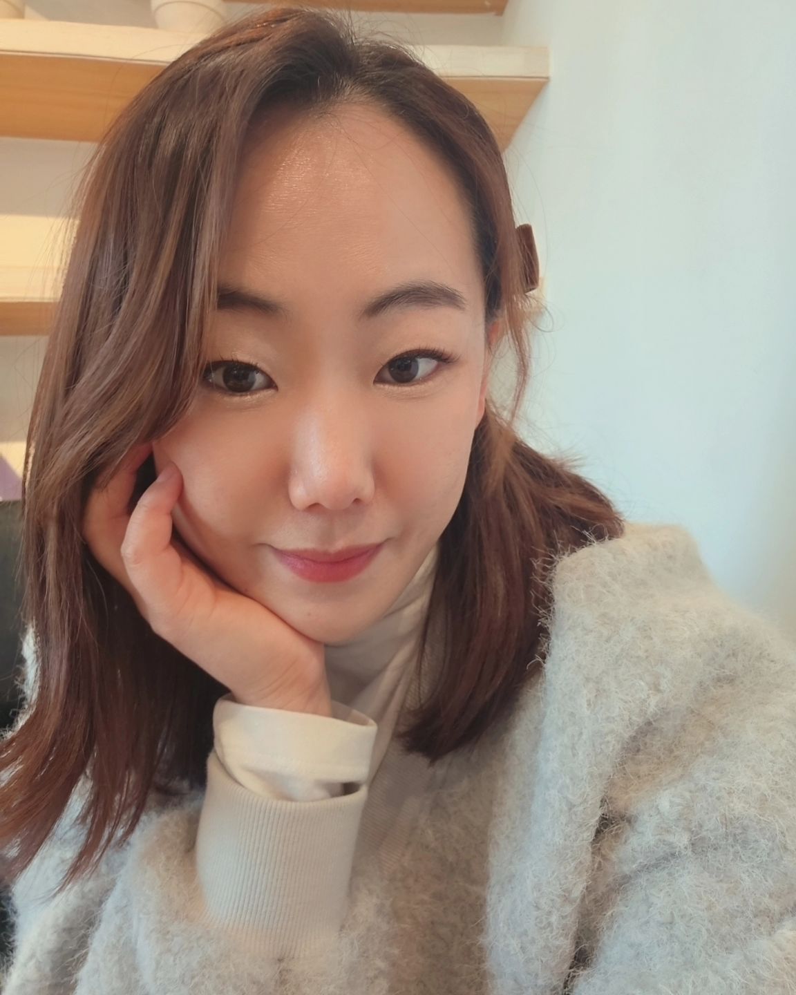 살이 포동포동#같이운동할사람✋#요요현상 
엄마 배가 다시 뚠뚠해지고 있다며
뽀인트를 정확하게 찍어주는 딸 덕분에 강제 다이어트 시작.

지압 받으러 가야하나 고민중ㅋㅋㅋㅋㅋ