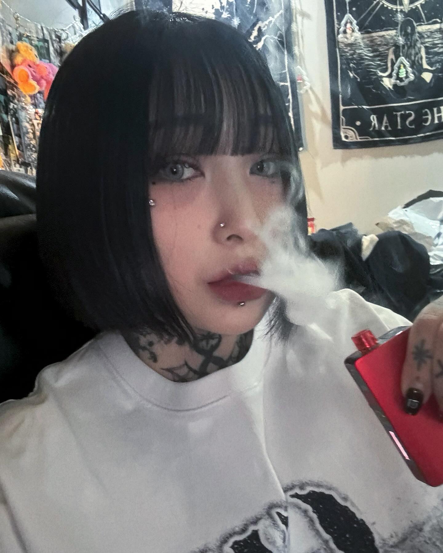 siasiu_cp siasiu_official 💨

💎DOTMOD TWO X_X 닷모드와 투엑스 콜라보 입호흡 기기!

현존하는 전담디자인중 베스트라고 생각하는 닷모드와 투엑스가 콜라보 했어용✌🏻 

블랙 전담만 사용하다가 레드 접하니 그저 색이 영롱하게 뽑혀서 감동 받았어요 넘이뻐.,,💭

#샤슈컴퍼니 #닷모드 #샤슈컴퍼니협찬 #닷투엑스 #전자담배추천