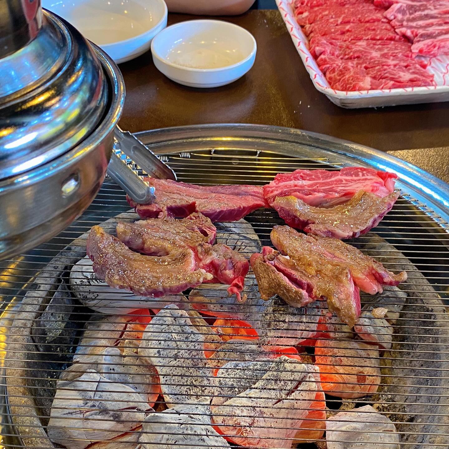 대구 성서 한우 맛집 반백년한우

저렴한데 투쁠 등급 소고기를 먹을 수 있는 곳 
오랜만에 맛집 찾아서 기부니가 좋다🥰

#성서한우맛집 #반백년한우 #대구한우맛집 #성서회식장소