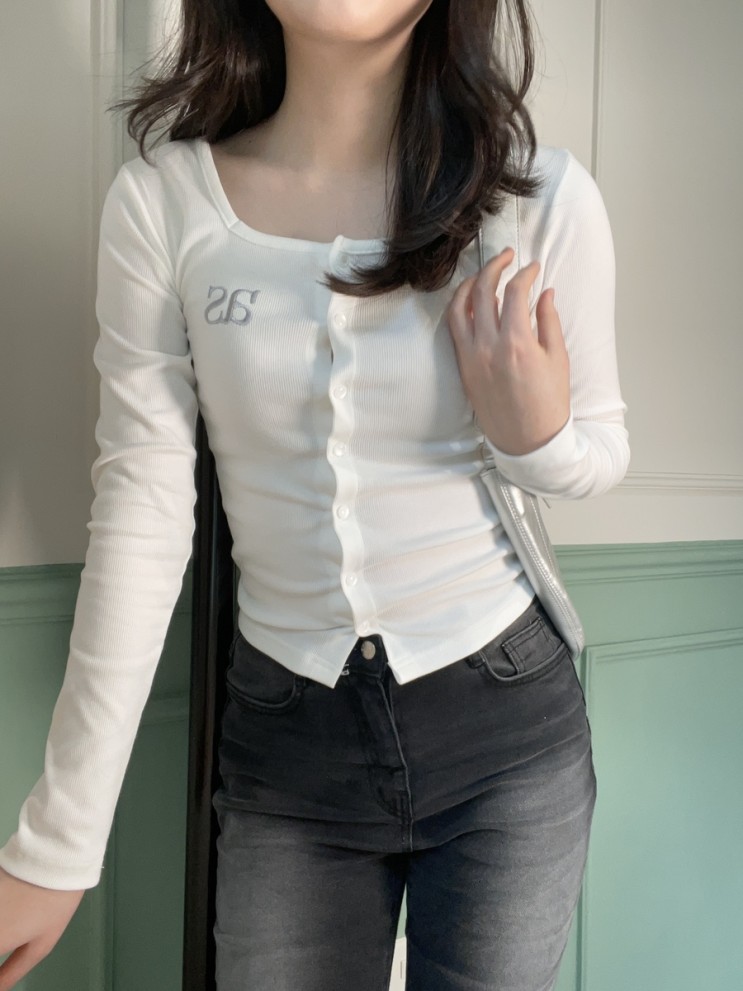 애즈온 시킬리 가디건 내돈내산, SICILY BUTTON CARDIGAN / WHITE, 55 필수 가디건 🫧