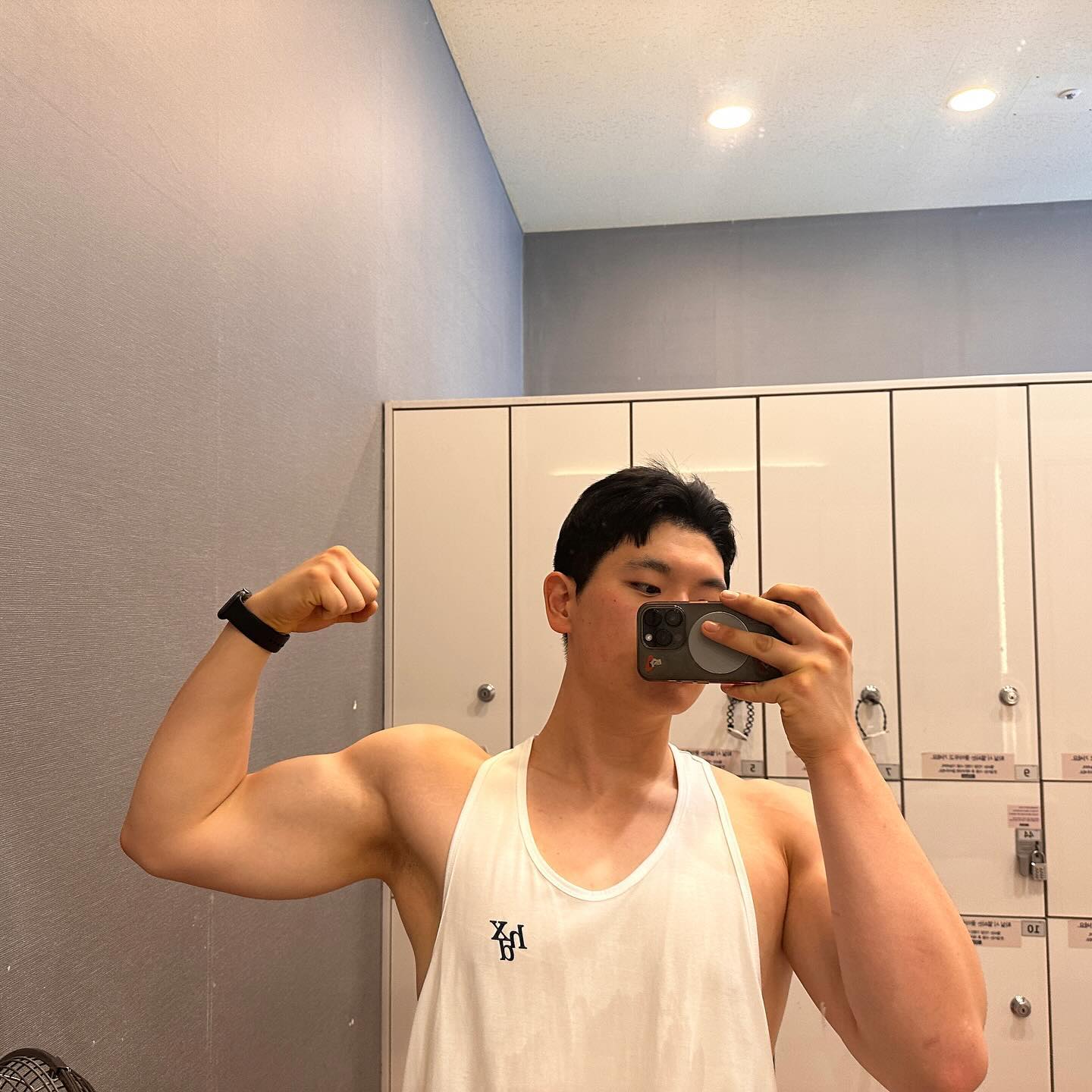 하체운동 국룰은 하체하고 상체찍기📸
#헬스타그램 #헬린이