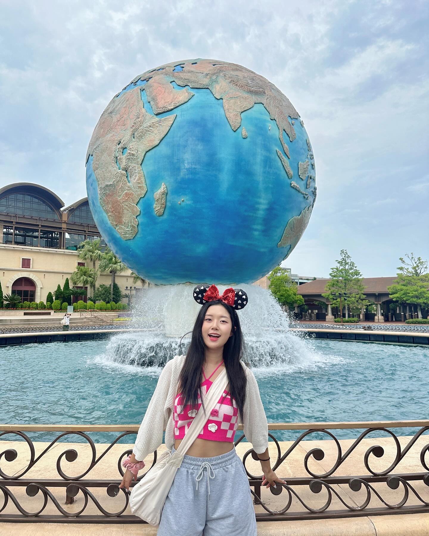 ⠀⠀⠀⠀⠀⠀⠀⠀⠀⠀⠀⠀⠀⠀⠀⠀
너무 행복했던 디즈니씨🌊🐳🐬
내 삶에 디즈니가 가득 묻어있었구나!🤍💙
⠀⠀⠀⠀⠀⠀⠀⠀⠀⠀⠀⠀⠀⠀⠀⠀

#디즈니씨 #판타지스프링스