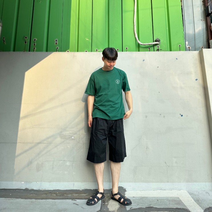 스탠다드에러 편안한 남자 세미오버핏 반팔티