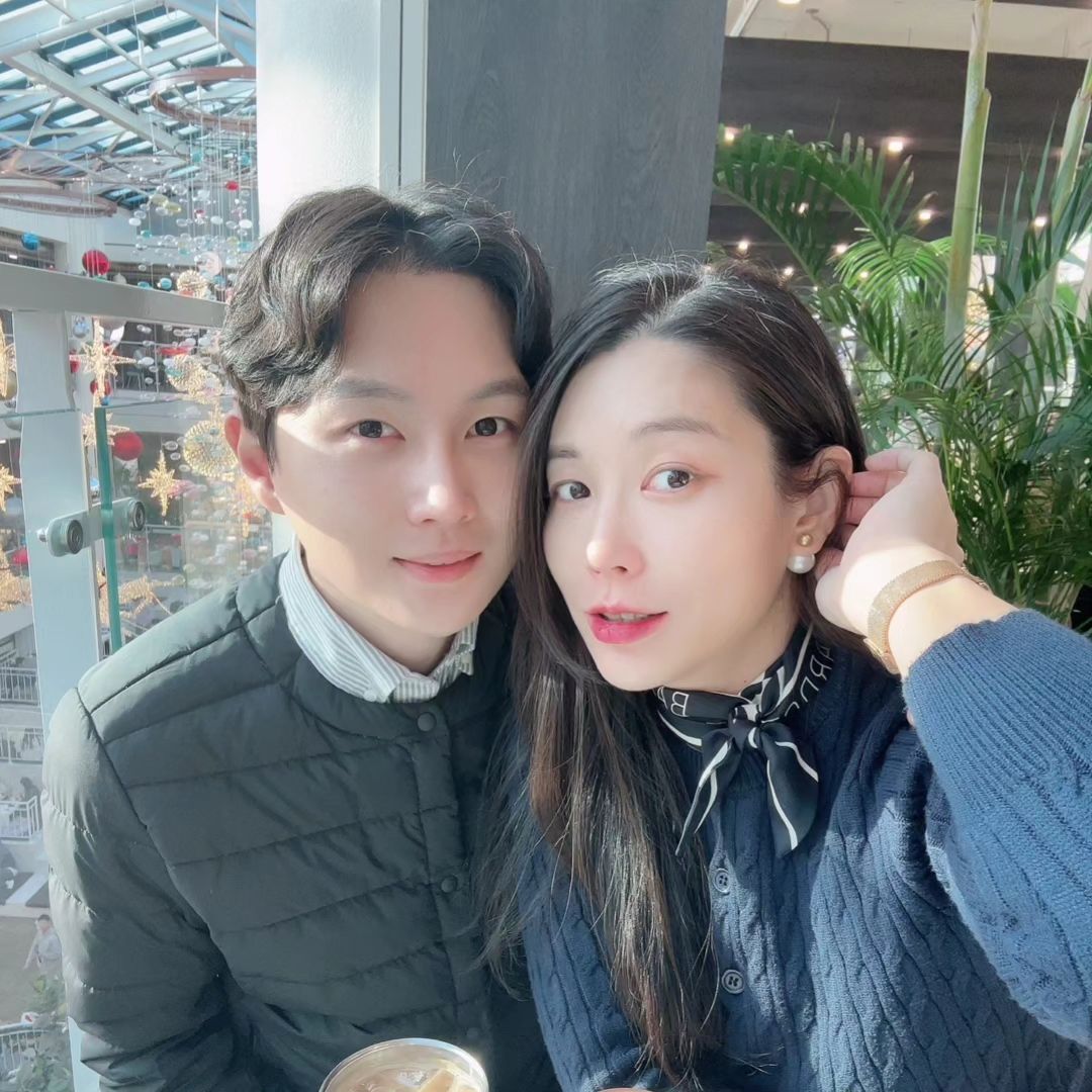 아기 태어나기 전에 둘만의 추억을 쌓는 중~💕
#주말 #데이트 #인천 #송도 #카페 #포레스트아웃팅스