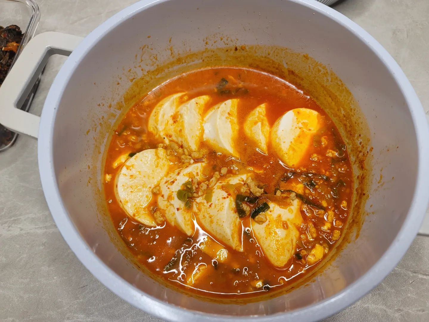 아파서 #오랜만에 #집밥
#순두부찌개 #시래기고추장무침 #어묵볶음

독감은 아니지만 #감기 로 며칠간 골골🤒
열 때문에 밤새 물수건 해준 남편 고마워🧡