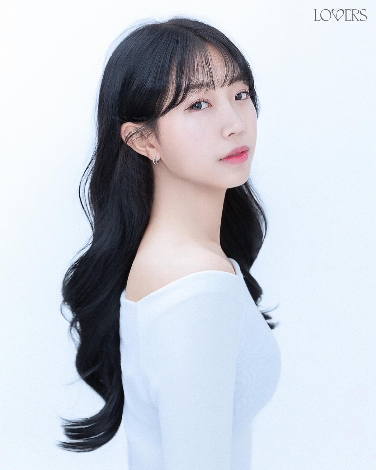 인생 첫 프로필🩷

#헬린이#헬응애#헬린이그램#다이어트#헬스장#운동#식단#운동일기#운동복#헬스타그램#필라테스#협찬#일상#daily#오운완#운동하는여자#운동기록#운동소통#운동스타그램#운동하는직장인#헬스녀#아이폰15#프로필사진#프로필#프로필촬영#사진관