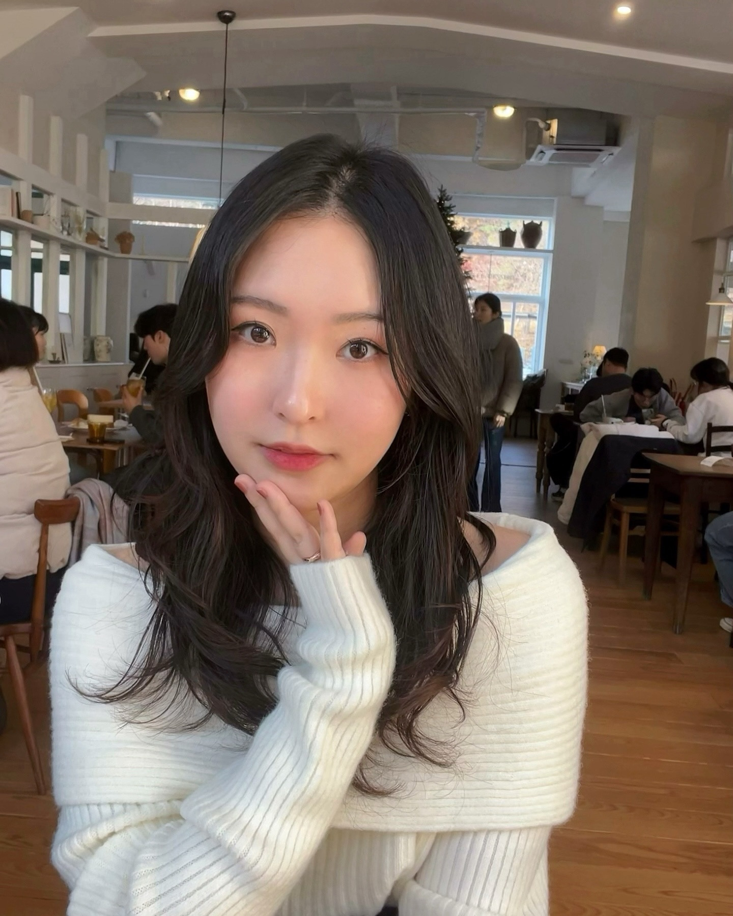드디어 미루다가 반년만에 한 펌💇🏻‍♀️ 허쉬펌은 처음인데 제법 마음에 든다✨