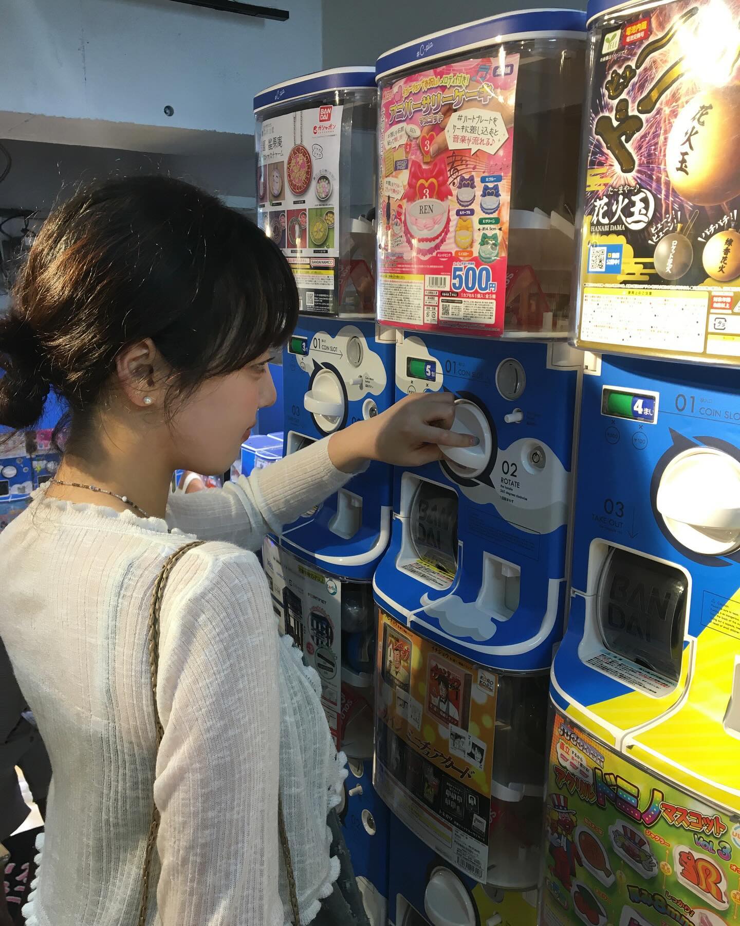 다음을 기약하며 … 행복해쒀

+ 그때는 고은영도 함께