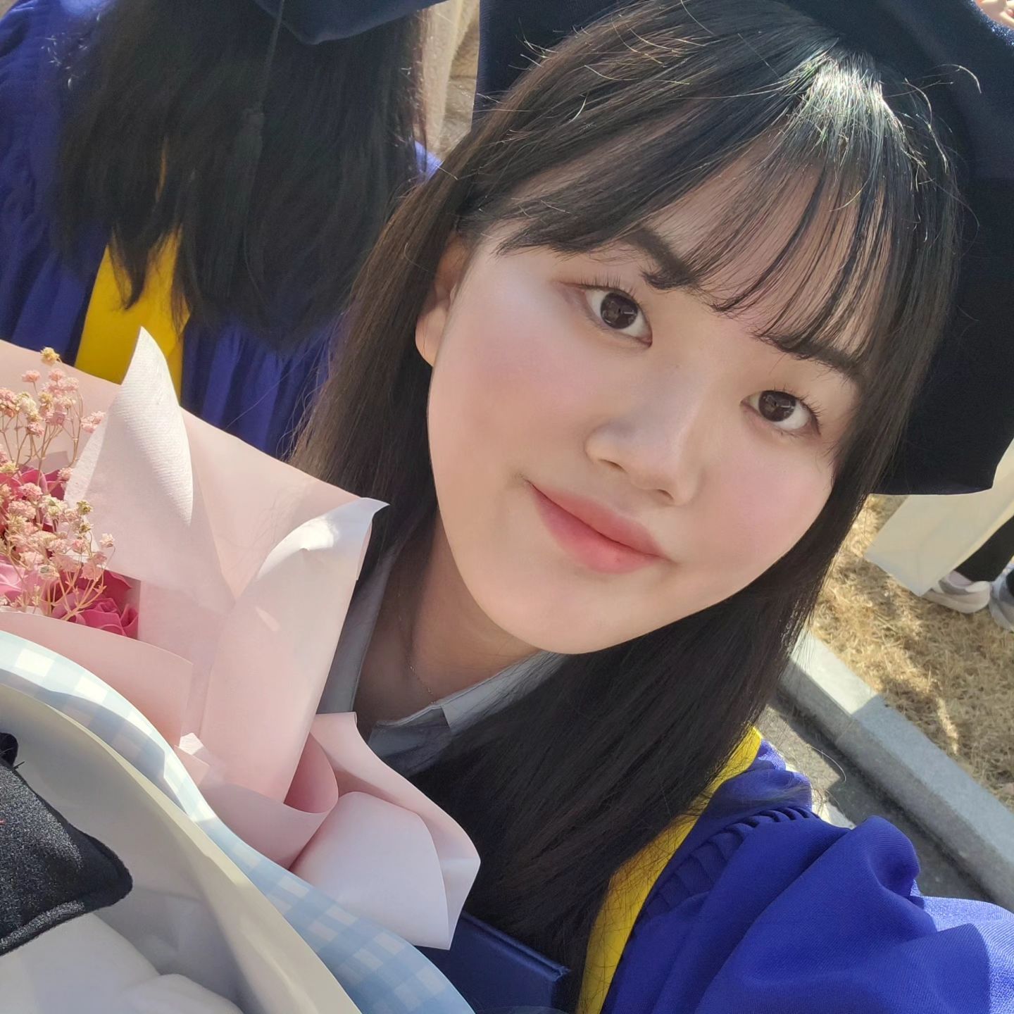 4년의 끝. 새로운 시작
민정아 고생했어
졸업축하해🎓🩵🎉

#졸업