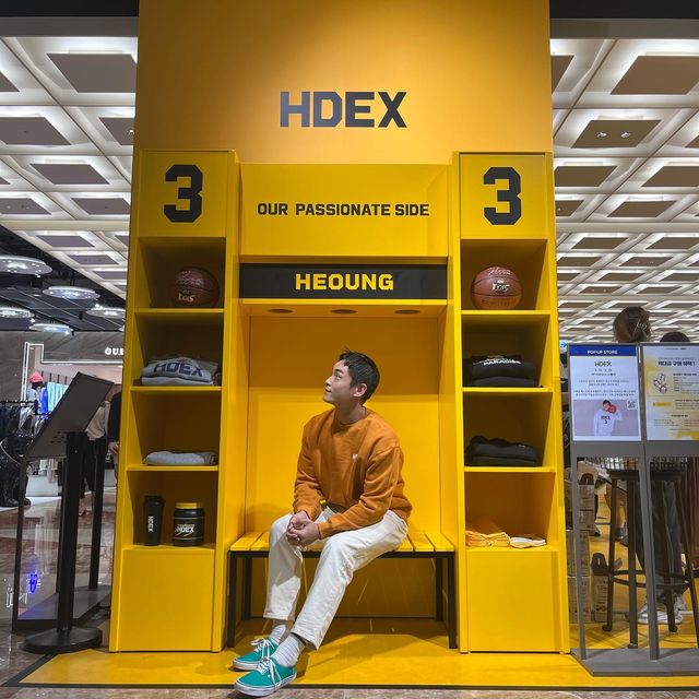 클래식스 백팡 on Instagram: ". 여러분 모두 즐거운 주말 보내셨나요?😄 저는 오늘 @hdex__official @hdex_people_official 에서 주관하는 팝업 스토어를 다녀왔어요!!! 우리 헬스인들의 성지같은 곳 HDEX