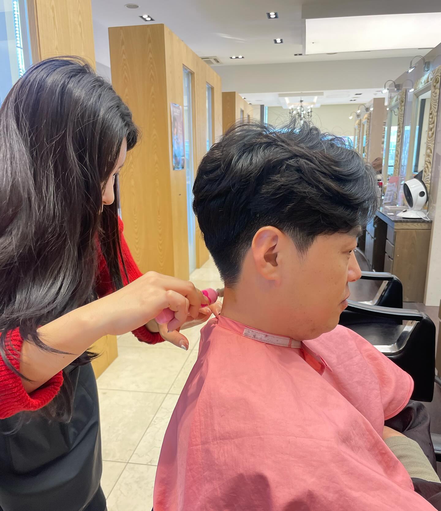 #협찬 #서비스제공

대전 시청 오페라에 스타벅스 자주 가는데 
이렇게 남자 가르마펌 잘하는 곳이 있는줄 😳

스타벅스 3층에 MJ엠제이헤어에서 남편 펌했는데
서비스며 스타일이며 너무 만족했어요👍🏻

미용실 유목민들 엠제이헤어 샵 적극 추천합니다

서비스제공이지만 너무 괜찮아서 또 방문예정입니다😉🎶
#엠제이헤어
#대전탄방동헤어샵 
#남자가르마펌
#대전남자가르마펌추천
#대전남자머리 
#탄방동남자머리