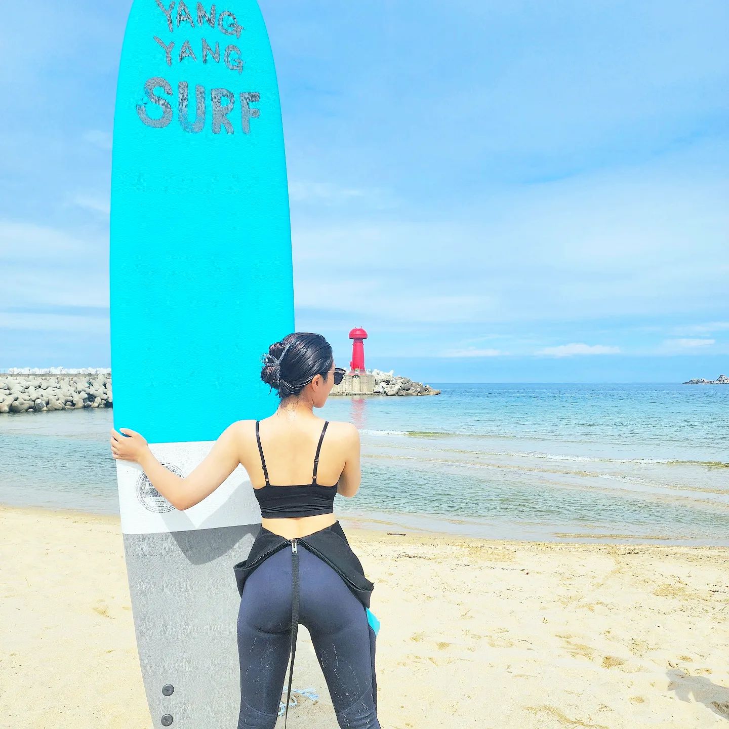 여름은 아직 끝나지 않았어요🌊
#강릉 #양양 #서핑배우기 #첫강습 #서핑배울만한곳
#양양서프 #바다서핑 #suff #korea #sea #강원도 #가볼만한곳 #서핑배우기 #바다드라이브 #여행스타그램 #서핑초보 #여행가고싶다