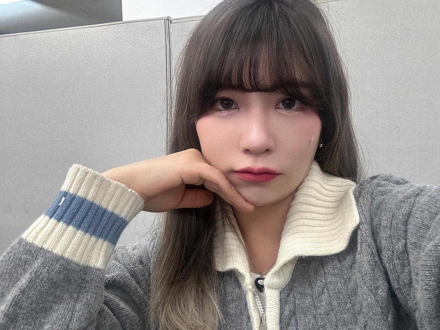 셀카 그거 어떻게 찍는건데 ❓