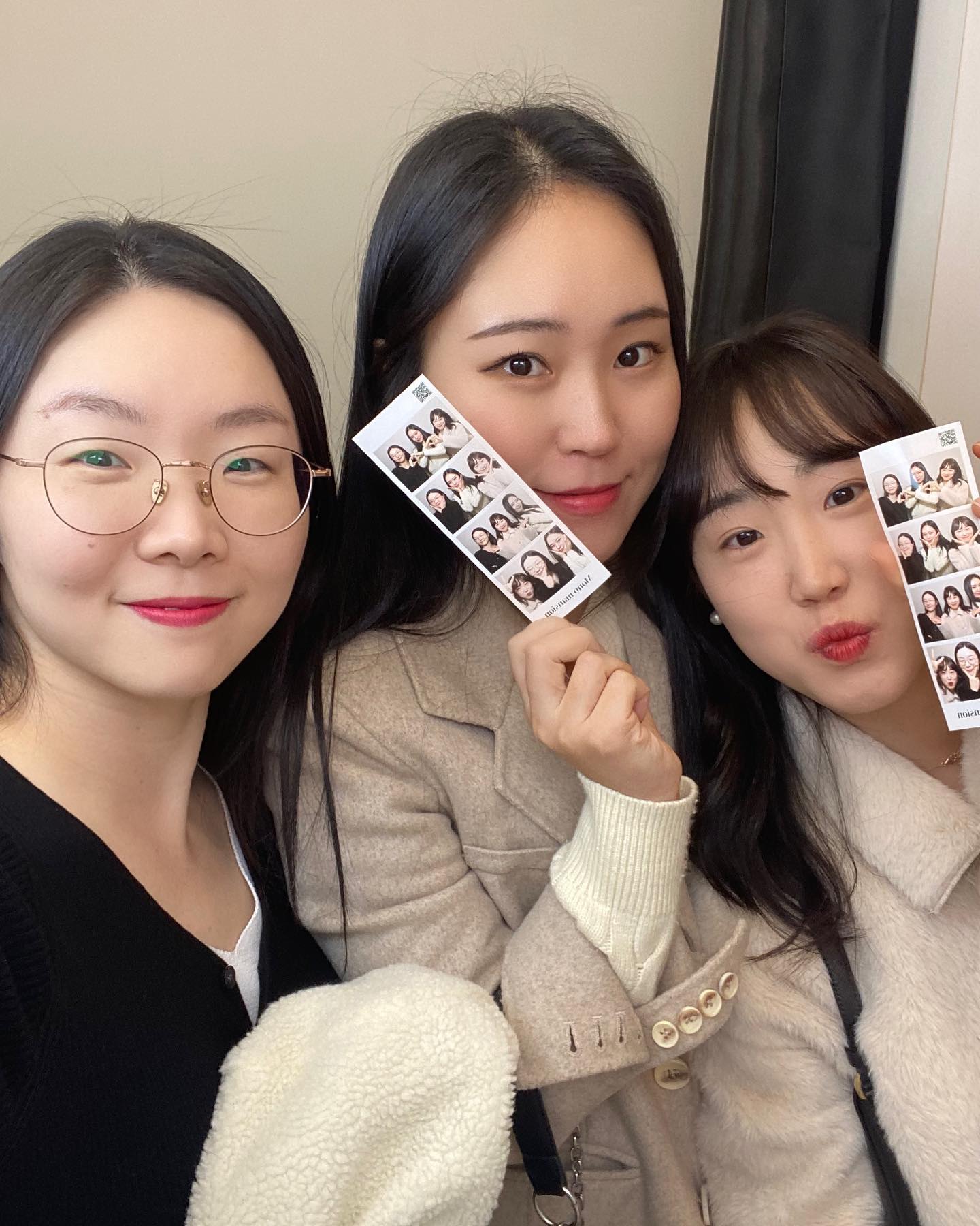 17년?친구 덕분에 너무너머 행복했따 이렁게 힐링이지🫶🏻 가까이 살면 좋겠따,,절친치고는 1년에 1,2번 볼까말까한 가깝고도 먼 사이,,🥲