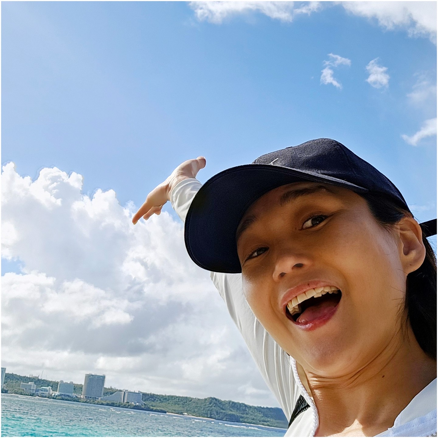 #협찬 

많은 선패치 제품은 써봤지만
진짜 이렇게 티안나는 #썬패치 는 처음!

#투명썬패치 라 붙였는지 안붙였는지 잘 몰라요!
가까이보아야 자세히보아야 알 수 있는^^

메이크업 후에 붙여도 되고
썬패치 위에 선크림도 파운데이션도 OK~!!

뜨거운 괌태양에서도 제 피부를 지켜준 고~마운 아이 
UVA / UVB / UVT 동시차단에 차외선 차단율 99.9% 로 걱정없이 착붙해보세요!!

#ultraxecond #울트라세컨스킨 #sunpatch #golfpatch #골프패치 #자외선차단패치 #선패치 #골프썬패치