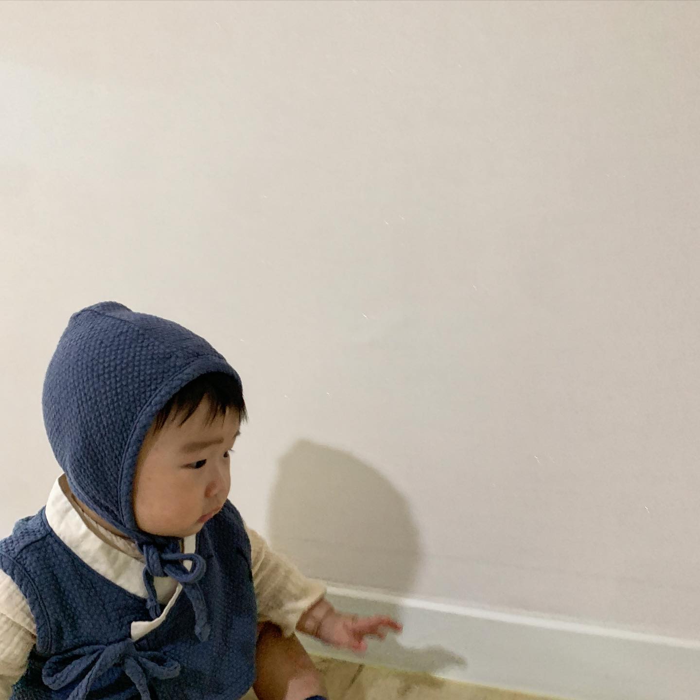 안먹는게 없는 온이 - 덕분에 후덕해지고 있어요
율이는 소금은 되도록 늦게 ! 천천히 ! 먹이려고 했었고
영양균형이 잘 맞나 걱정하기 바빴는데
ㅎ.. 온이는 그냥 먹고 싶어하면 다 줘보고 있어요 (고춧가루빼고)
주는대로 워낙 잘 먹으니 재밌긴해요 헹 🐷🖤