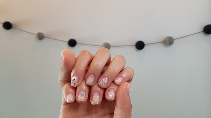 😍🥰😘
💅🏻❤️❣️

#네일팁 #젤네일 #네일 #네일아트 #오랜만에 #행복하다 #소소한행복 #1달뒤에뭐하징🙄 #👍🏻 #기분전환🤩 #갈때마다너무잘해주신다🙏🏻 #잘해주셔서감사합니다🥰 #좋댜❤️ #귀여운눈사람🫶🏻 #겨울네일아트⛄ #하얀색상 #❄️ #☃️ #눈사람네일아트