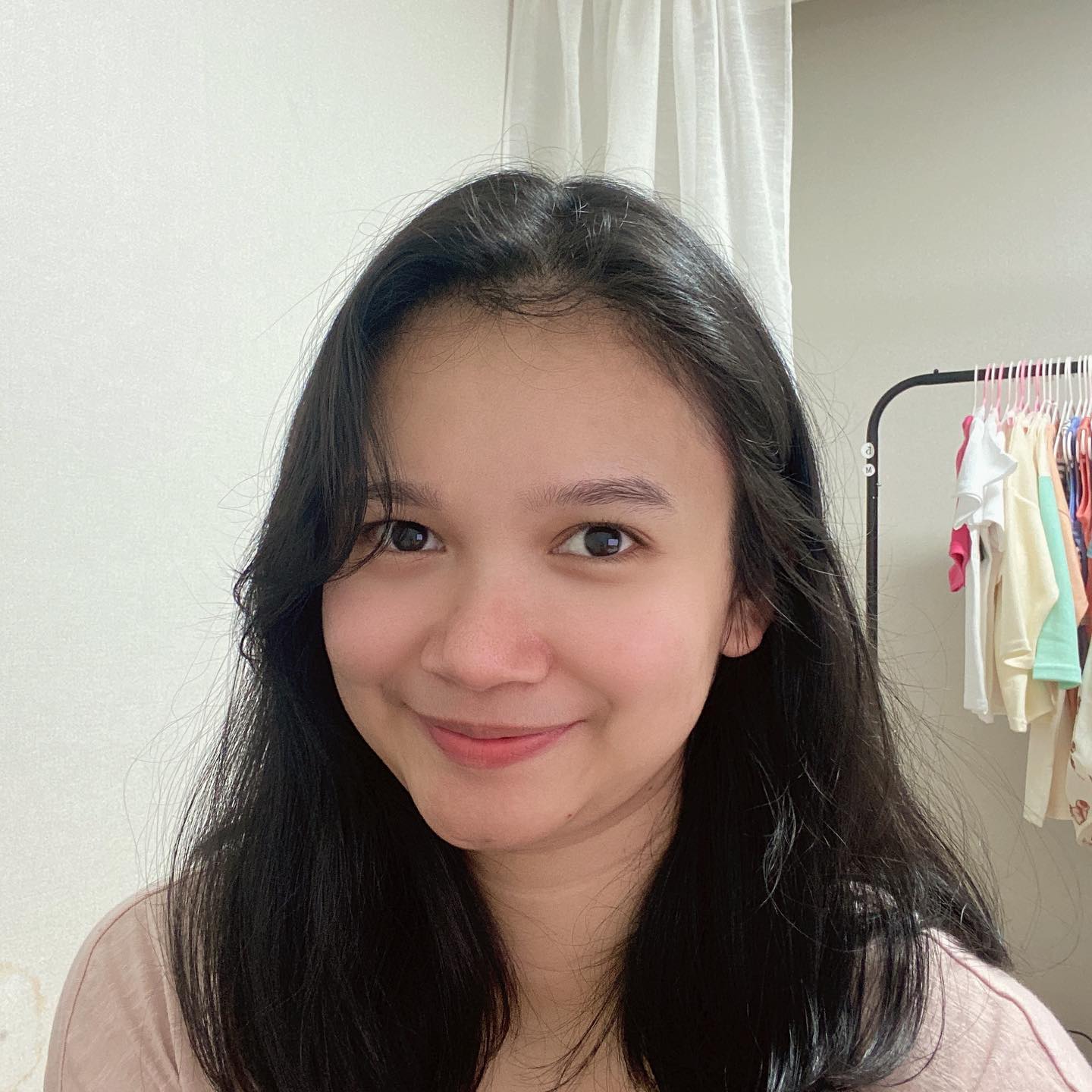 ㅡ 드뎌 내일 라방 데이 ◡̈
 
 
늘 설레고 빨리빨리 보여드리고 싶어요.ᐟ
이번에도 여름 신상 잔뜩 올거에요 🫶🏻
 
 
사실 이때까지 제이코 밤라방은
재희아빠가 쉬는날에만 하니까
규칙적이지 못했는데요…
 
그래서 결정했어요.ᐟ
 
 
❥ 밤라방은 월 2회 신상라방
❥ 낮라방은 매주 수요일 리플라방
 
 
어때요 마미들? ㅎㅎㅎ
자세한 공지 올리기 전에 스포 한스푼 ㅎㅎㅎ
 
 
암튼,
모두 육퇴하셨죠? 😊
오늘도 수고많았고 꿀잠자요 우리 ✨
 
 
 
_
#아기옷라방 #아동복라방
#소띠맘 #육아소통 #육아맘 #워킹맘