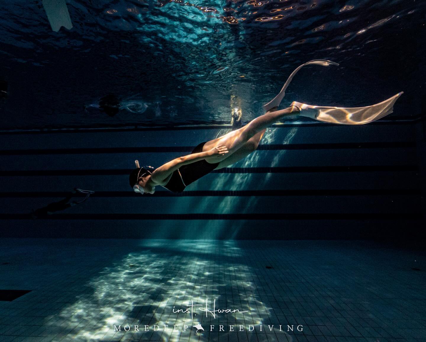 🤿🫧🩵

📸 윤성환 강사님 moredeep.freediving 

사진 색감 넘 맘에 든닷🩵🫧🥹
빛내림도 예술이였던 주말 오후 프다🫧
수인이랑 함께해서 더 즐거웠다구🥰