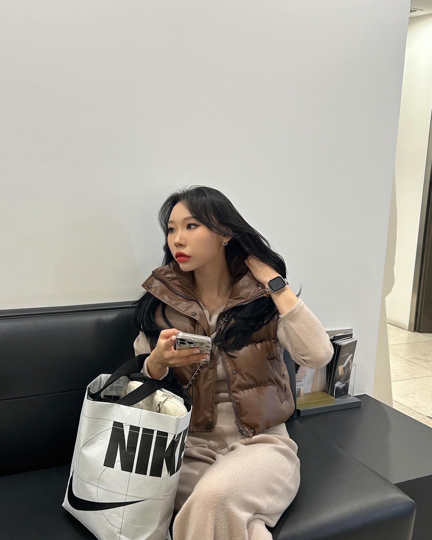 -
오늘 나 좀 힙걸이야 😎