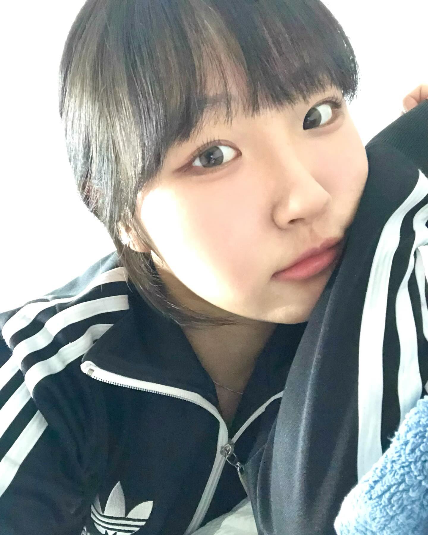 ( ◜𖥦◝ )